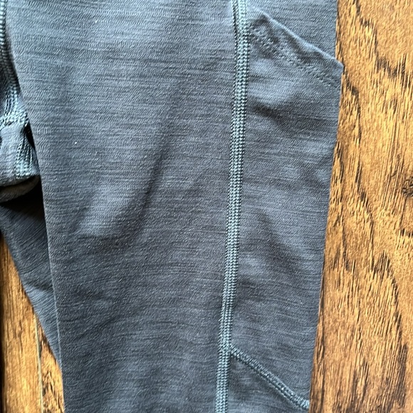 American Eagle Everything Pocket Leggings, size XS - Picture 4 of 8